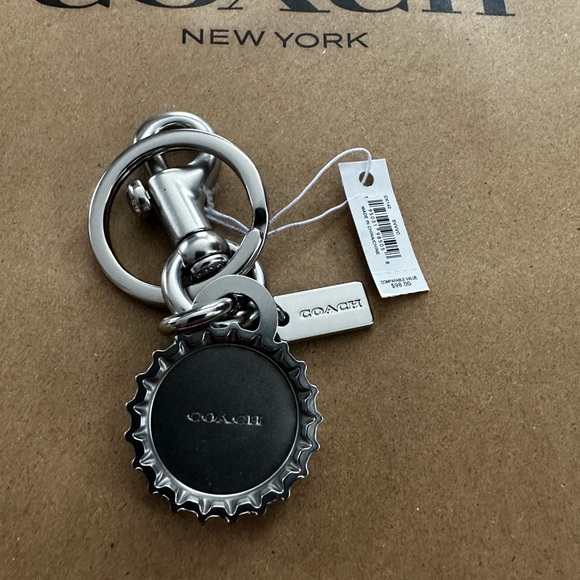 COACH ❤️ RACER BLUE BOTTLE CAP BAG CHARM/KEY RING~NEW - Picture 3 of 4